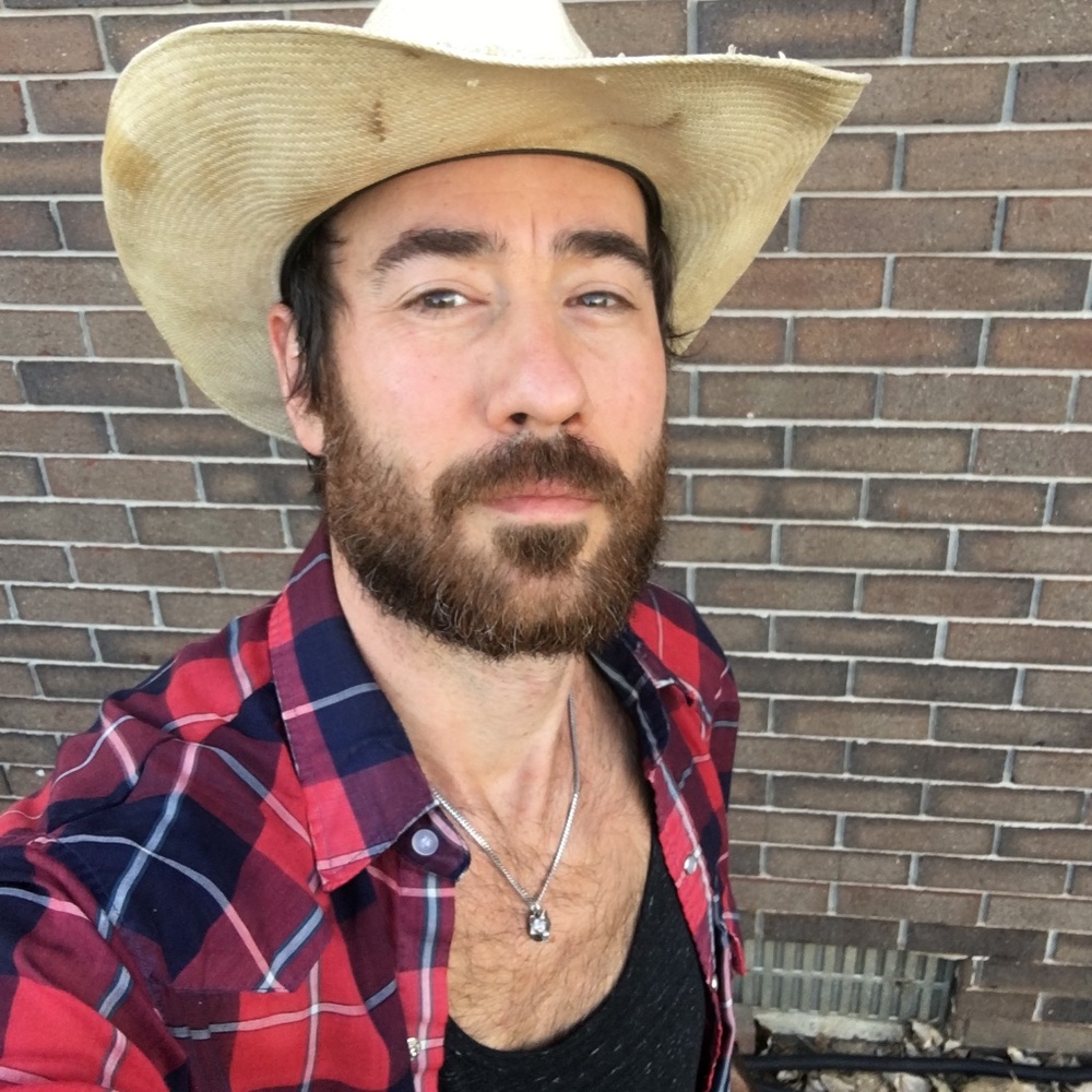 Meet your Posher, Aaron Dixon